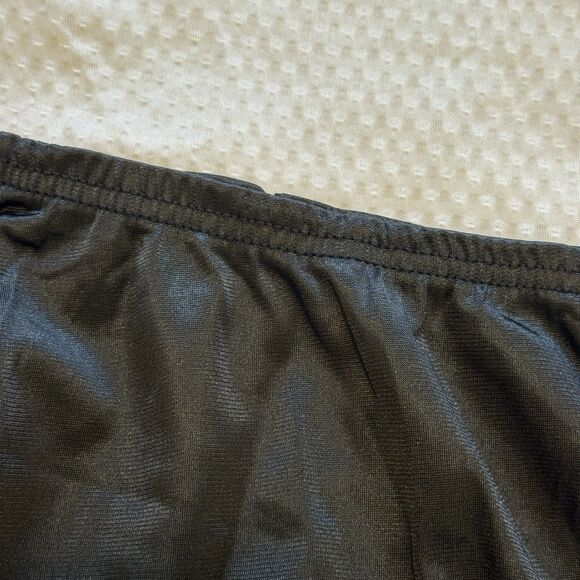 VINTAGE 70s 80s VANITY FAIR Lingerie Black Nylon Lace Trim Half Slip Medium - Picture 6 of 6